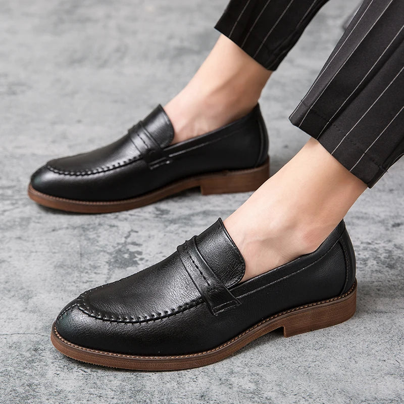 High Quality Formal Shoes For Men Loafers Men Business British Wedding Social Leather Shoes Men’s Dress Shoes Leather Shoes Male