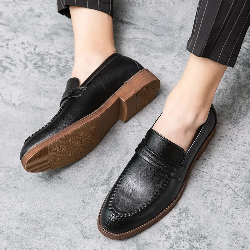 High Quality Formal Shoes For Men Loafers Men Business British Wedding Social Leather Shoes Men’s Dress Shoes Leather Shoes Male